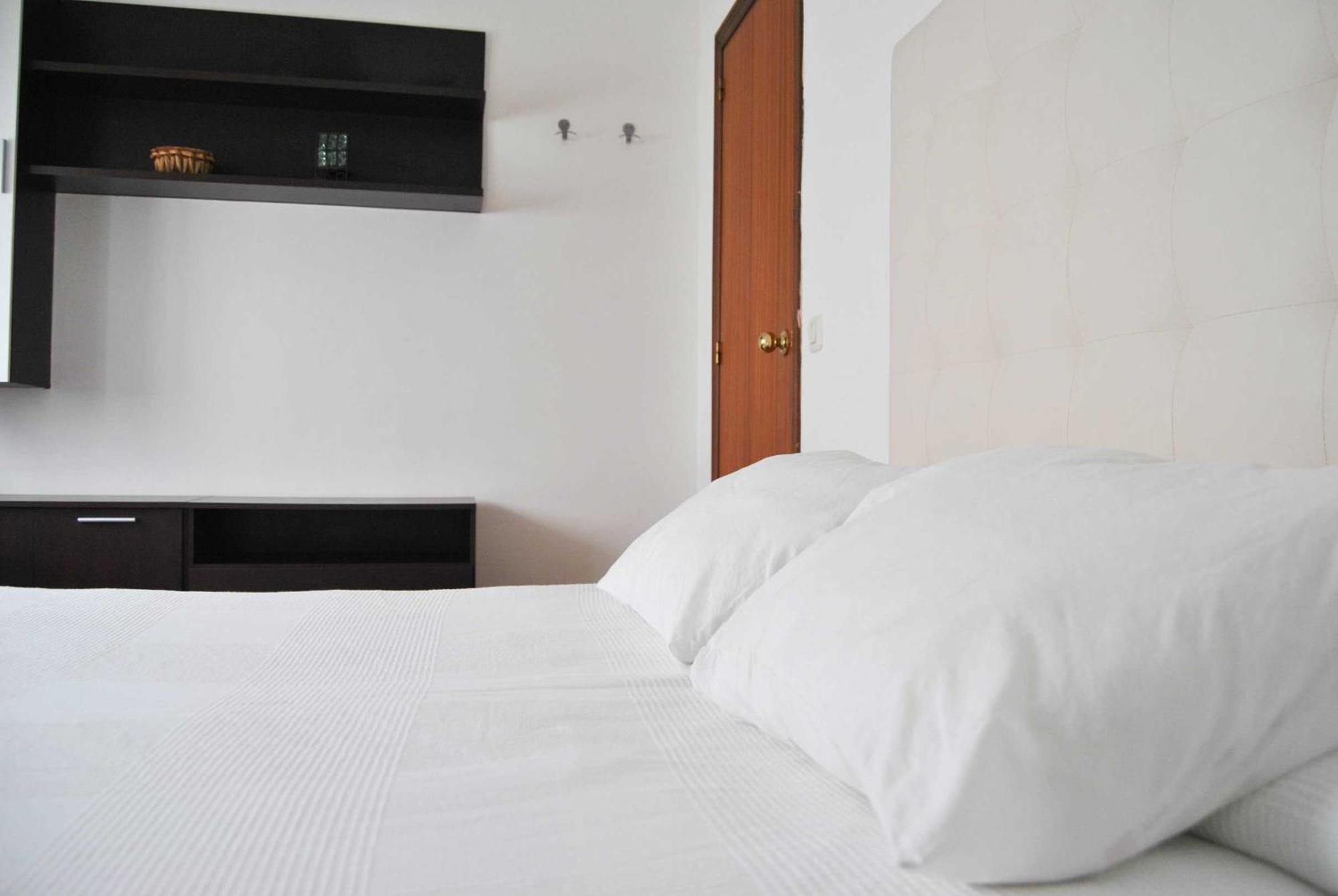 Apartment Wall Center - Aloha Sevilla Bagian luar foto