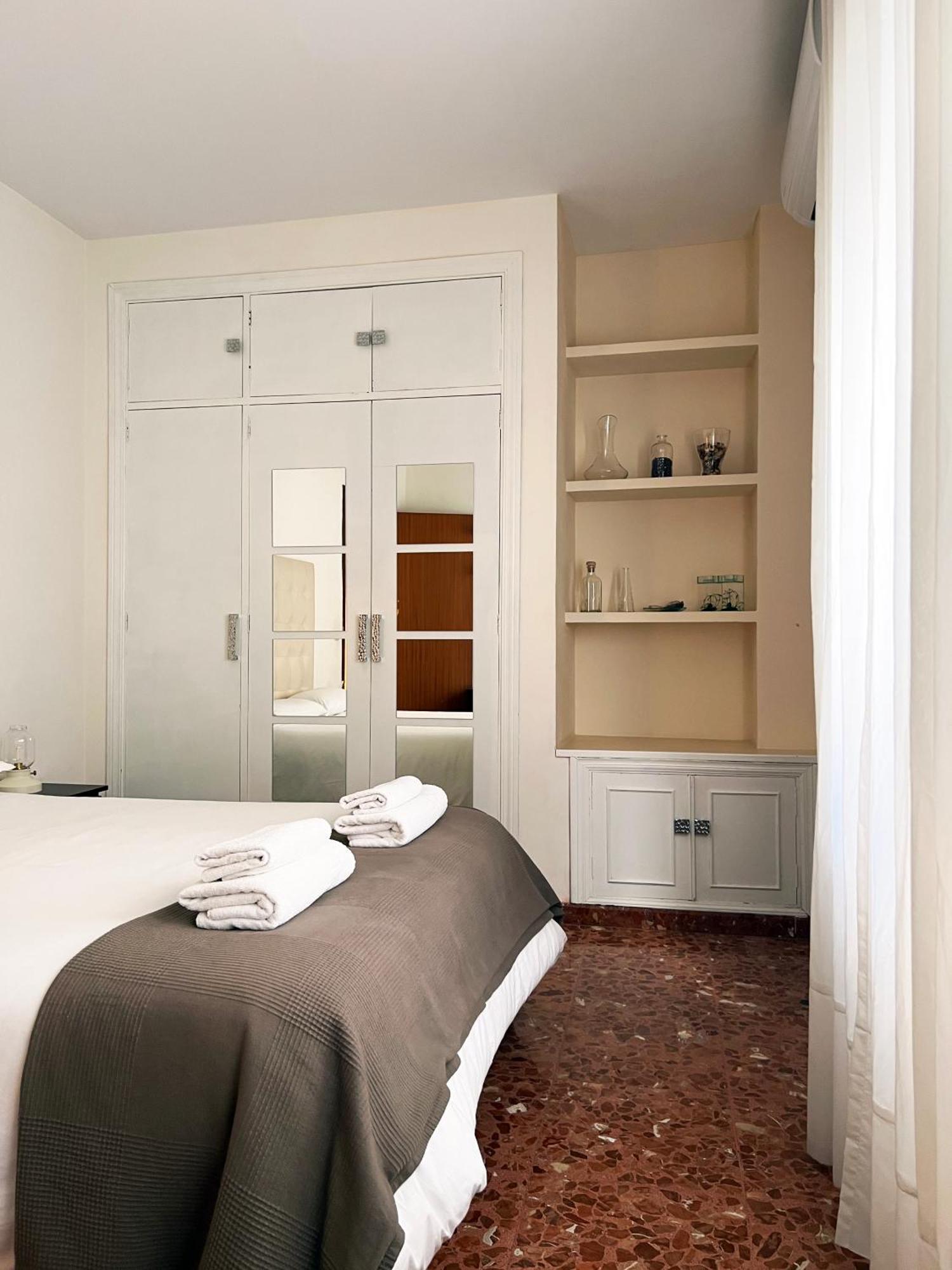 Apartment Wall Center - Aloha Sevilla Bagian luar foto